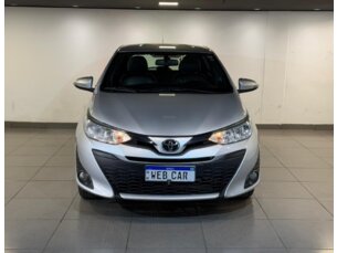 Foto 2 - Toyota Yaris Hatch Yaris 1.3 XL CVT (Flex) automático
