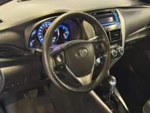 Foto 9 - Toyota Yaris Hatch Yaris 1.3 XL CVT (Flex) automático
