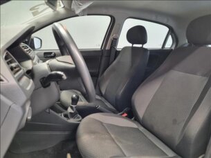 Foto 10 - Volkswagen Gol Gol 1.0 manual