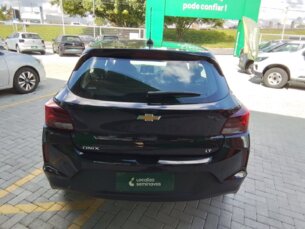 Foto 4 - Chevrolet Onix Onix 1.0 LT manual