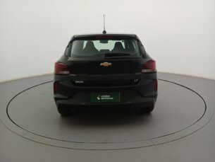 Foto 4 - Chevrolet Onix Onix 1.0 LT manual