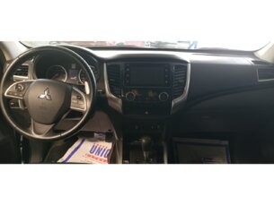 Foto 8 - Mitsubishi L200 Triton L200 Triton Sport 2.4 DID-H HPE-S 4WD automático