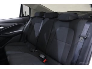 Foto 8 - Chevrolet Onix Onix 1.0 LT manual