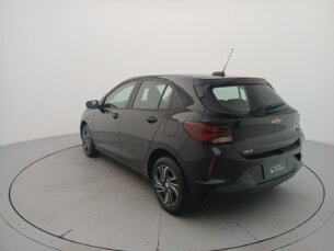 Foto 3 - Chevrolet Onix Onix 1.0 LT manual