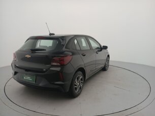 Foto 5 - Chevrolet Onix Onix 1.0 LT manual