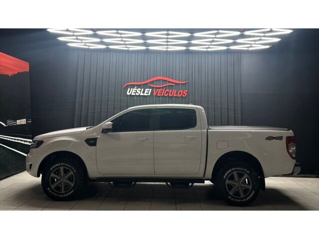 Ford Ranger (Cabine Dupla) Ranger 2.2 CD XLS (Aut) 2021