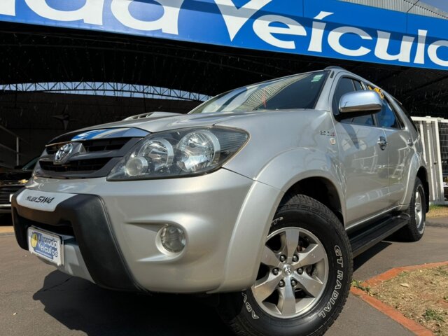 Toyota SW4 SRV 4x4 3.0 Turbo (aut) 2008