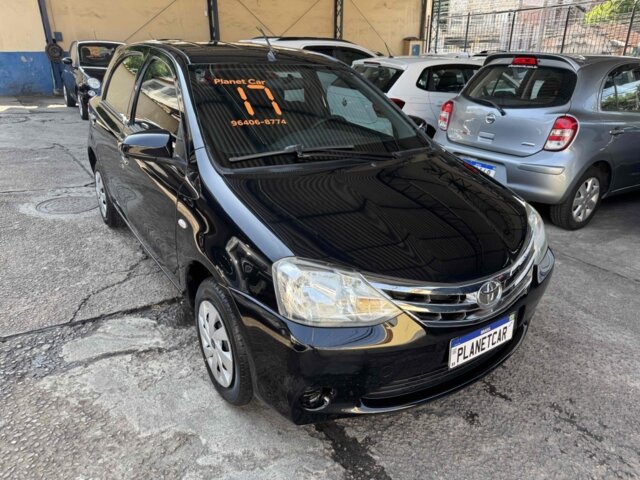 Toyota Etios Hatch Etios X 1.3 (Flex) (Aut) 2017