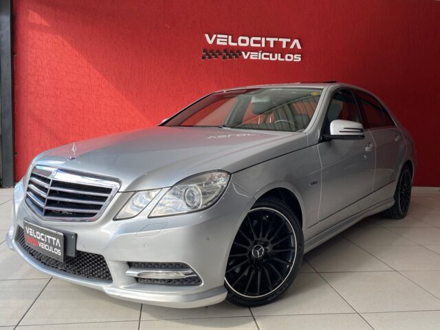 Mercedes-Benz Classe E E 250 CGI BlueEfficiency Avantgarde 2012