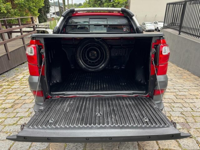 Foto 7 - Fiat Strada Adventure 1.8 16V (Flex) (Cabine Dupla) 2015