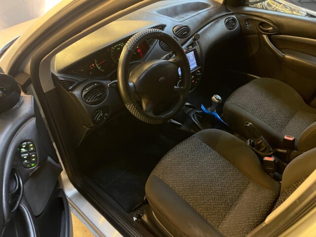 Foto 7 - Ford Focus Sedan GL 1.6 8V 2008