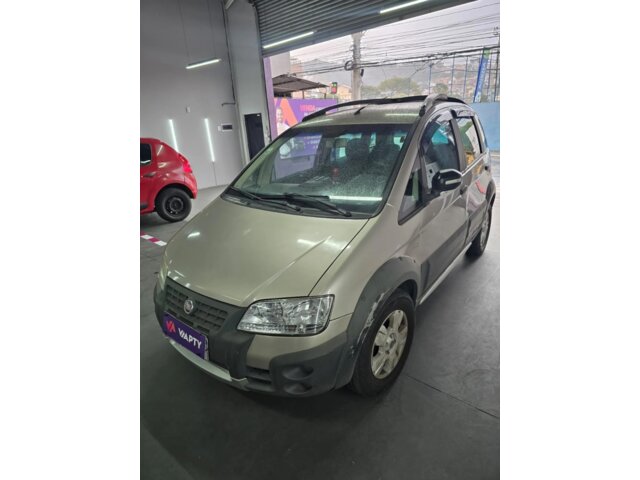 Foto 3 - Fiat Idea Adventure 1.8 (Flex) 2010
