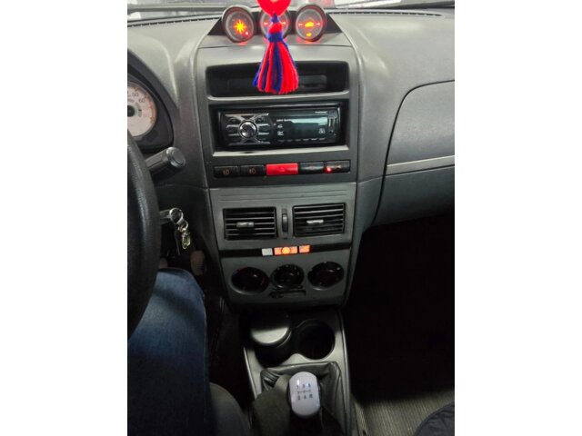 Foto 7 - Fiat Idea Adventure 1.8 (Flex) 2010