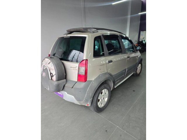 Foto 9 - Fiat Idea Adventure 1.8 (Flex) 2010