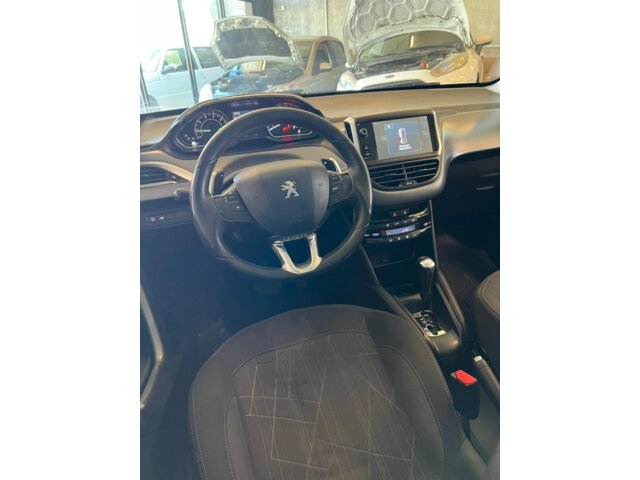 Foto 8 - Peugeot 208 Griffe  1.6 16V (Flex) (Aut) 2015