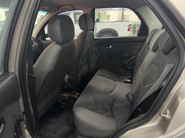 Foto 10 - Fiat Siena EL 1.4 8V (Flex) 2015