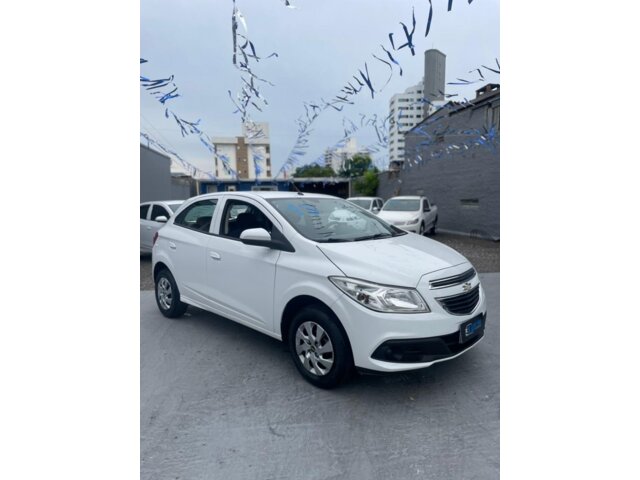 Foto 3 - Chevrolet Onix 1.0 LT SPE/4 2013