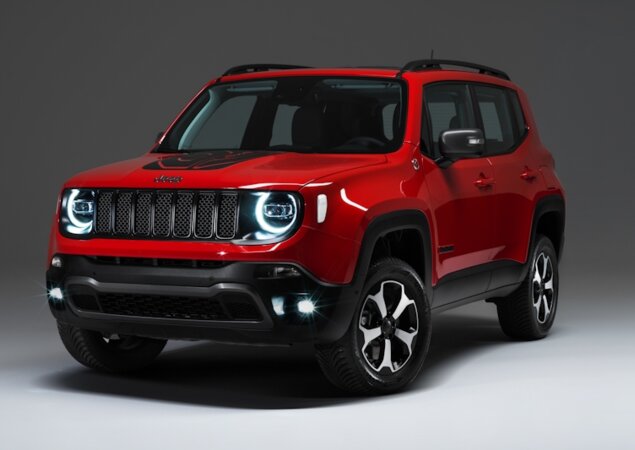 Propulsor elétrico fica posicionado na traseira, provendo tração 4x4 aos Jeep