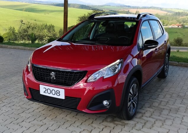 Modelo ganhou dianteira inspirada no SUV médio 3008