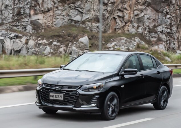 3- Chevrolet Onix Plus