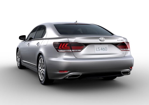 Lexus LS 460 