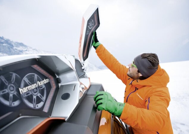 BMW X1 Powder Ride Edition