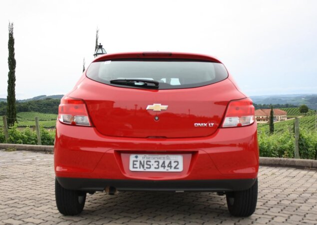 Chevrolet Onix LT 1.0