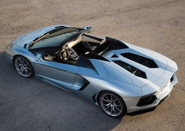 Lamborghini Aventador Roadster