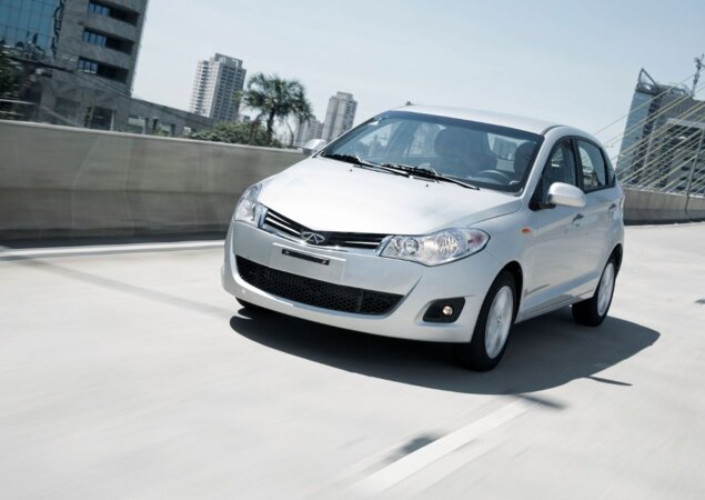 Com cinco portas, carro custa R$ 35.990