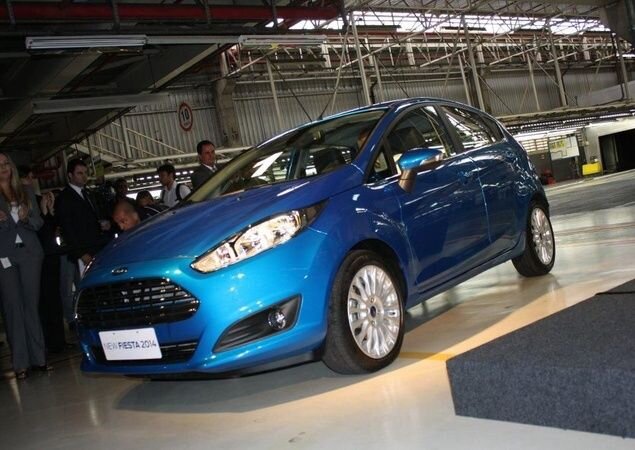 Versão de entrada do Fiesta brasileiro tem motor 1.5 flex com até 115 cv