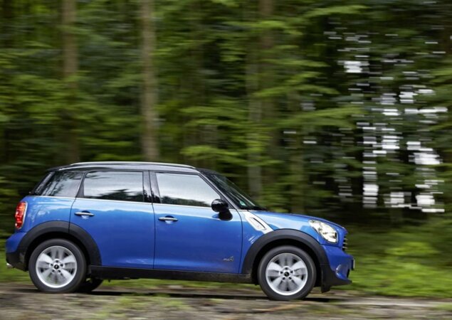 Motorização é 1.6 a gasolina de 122 cv