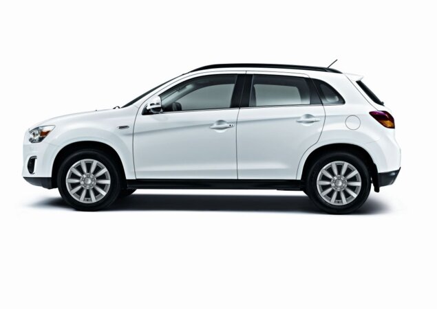 Versão 4x4, mais pesada, tem 1.345 kg