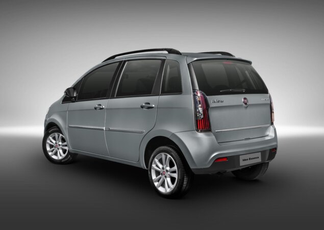 Idea Essence com motor 1.6 sai por R$ 45.370