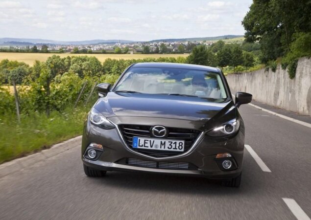 Mazda3 sedã 2014