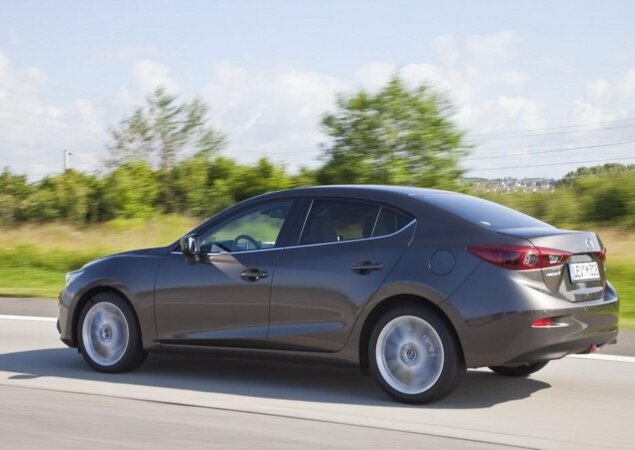 Mazda3 sedã 2014