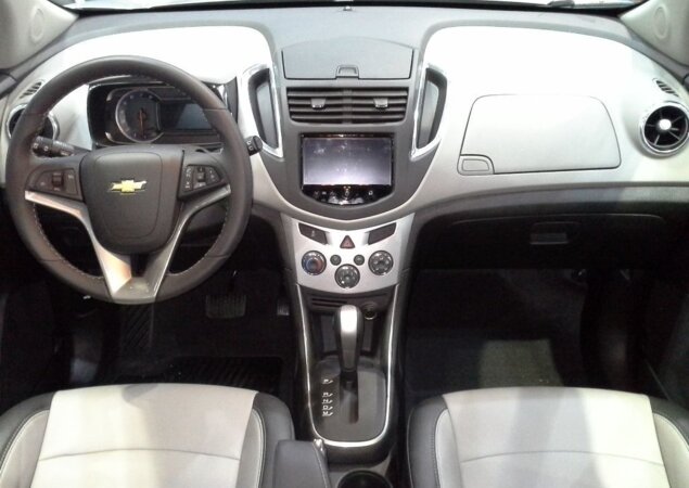 Interior do Chevrolet Tracker