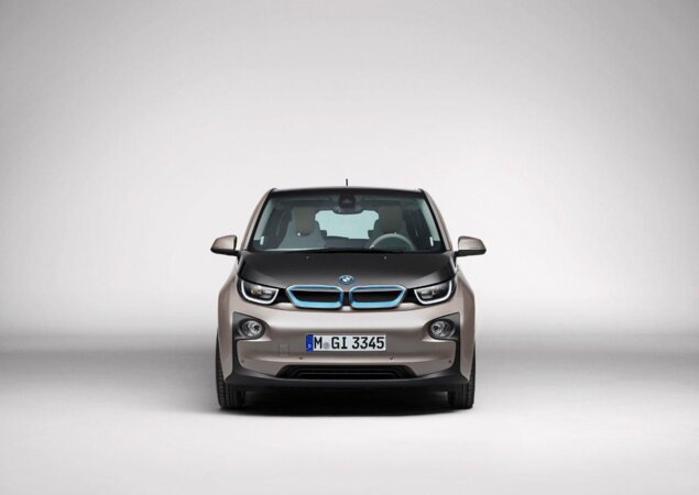 BMW i3 pesa 1.195 kg