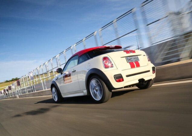 MINI John Cooper Works Coupe