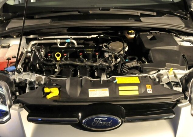 Ford estreia motor de 2,0 litros com injeção direta de combustível
