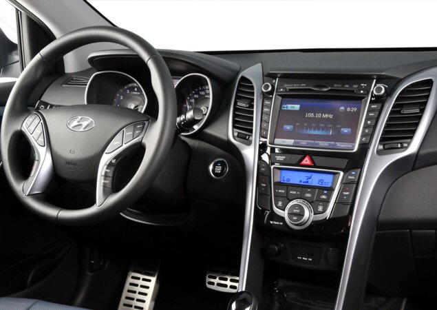 Interior do i30 tem acabamento correto
