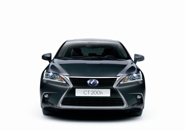 Lexus CT 200h ganha renovação para 2014
