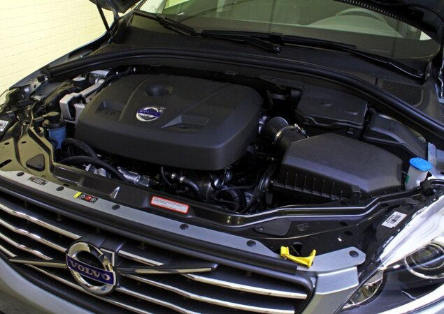 Motor 2.0 turbo de 245 cv de potência e 35,7 kgfm de torque