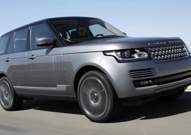 Nova linha 2015 dos Range Rover Vogue e Sport recebeu alterações no motor e ganhou 4,1 kgfm de torque