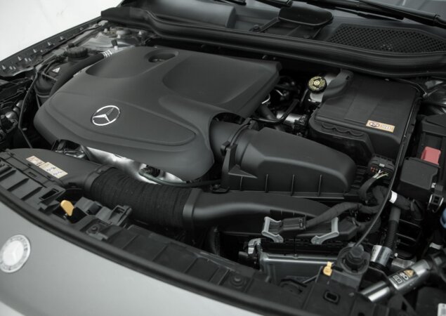 Todas as versões do GLA são equipadas com motor 1.6 turbo de 156 cv de potência