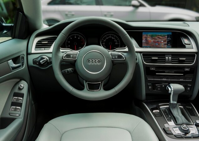 Câmbio é automático do tipo CVT, como no A4