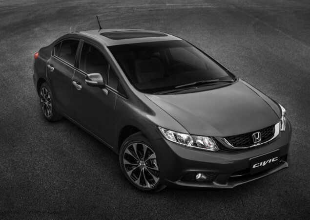 Versão EXR (foto) do Honda Civic traz as mesmas mudanças aplicadas na opção LXR