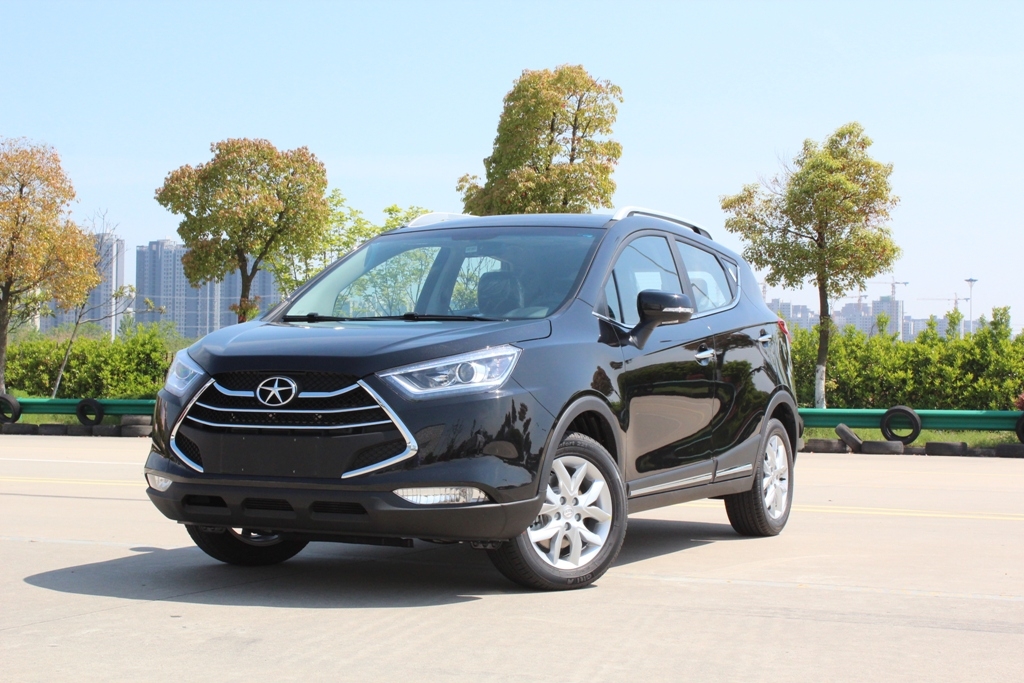Derivado do sedã médio J5, o SUV compacto T5 será importado para o Brasil a partir de dezembro