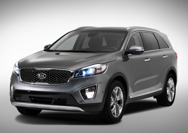 O novo Sorento adotou um visual mais moderno