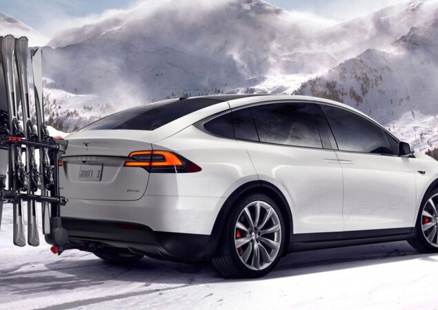 Inicialmente, o Model X será comercializado apenas com tração integral