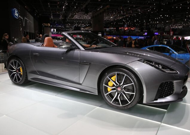 Jaguar F-Type SVR roadster